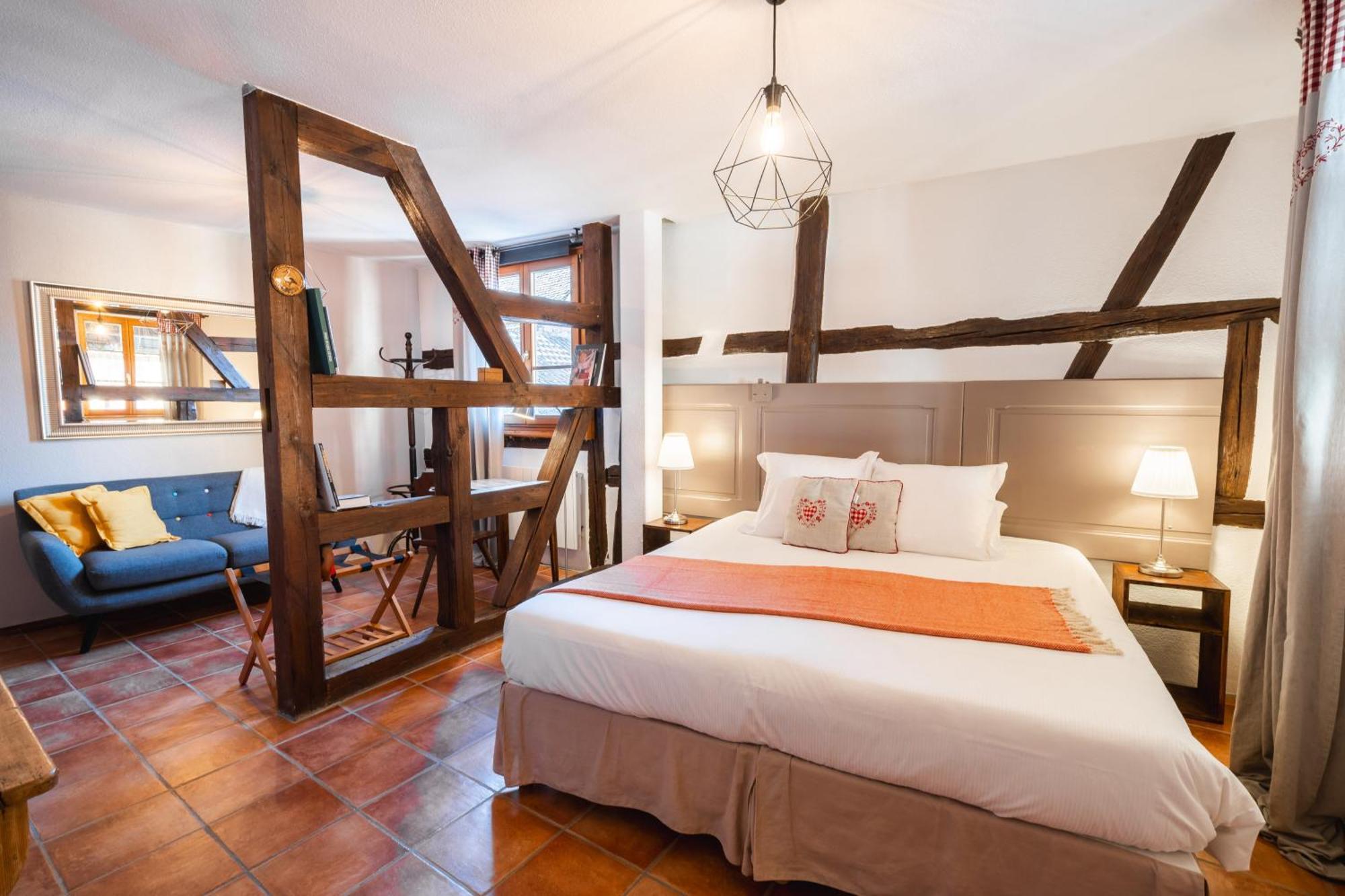 Les Suites - La Cour St Fulrad Saint-Hippolyte  Ngoại thất bức ảnh